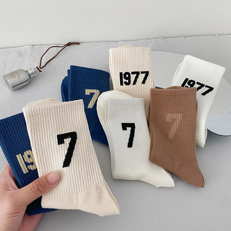 Cotton Socks 1977 Fashion Unis - Fear Of God Essential 评论和价格